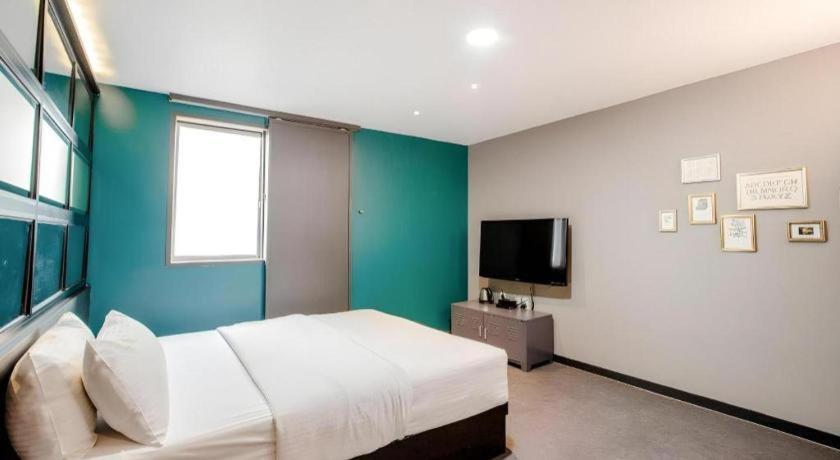 M7 Business Hotel Chilgok Exteriör bild